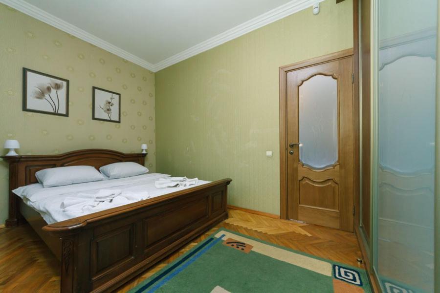 Three-Room Apartments At The Polytechnic Institute Kiev Exterior foto